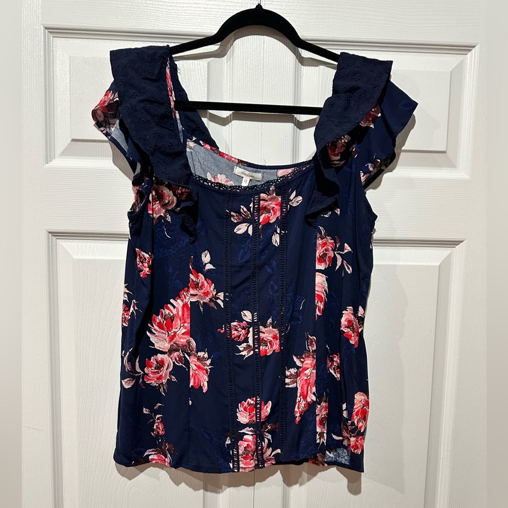 Maurice’s blouse, navy/pink floral, ruffled sleeves, size large, NWT